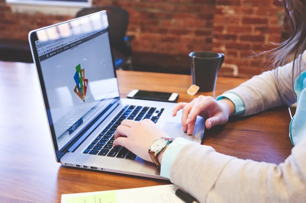 L&rsquo;importance de la digitalisation dans la stratégie d&rsquo;entreprise moderne